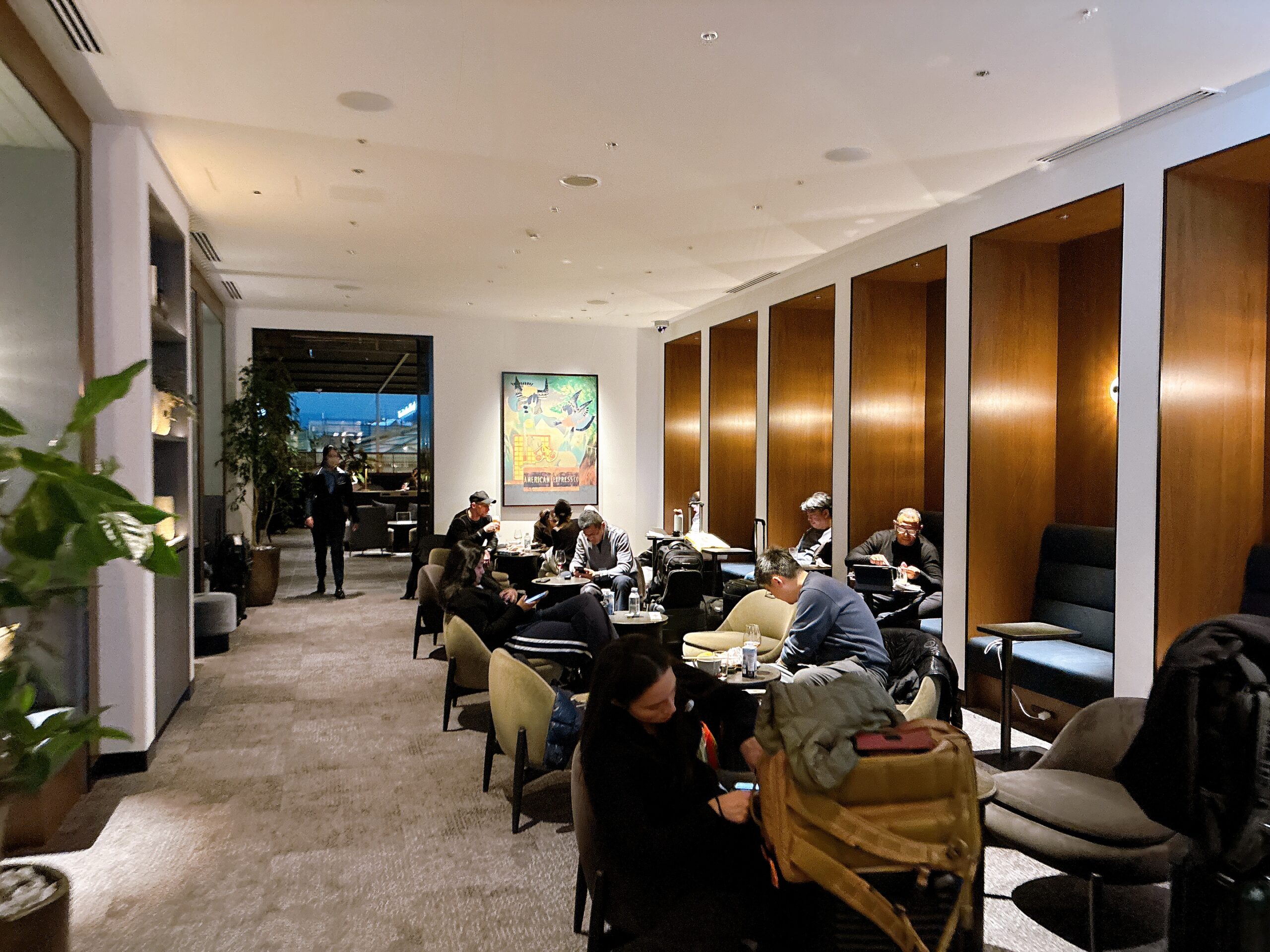 羽田空港センチュリオンラウンジ内の様子